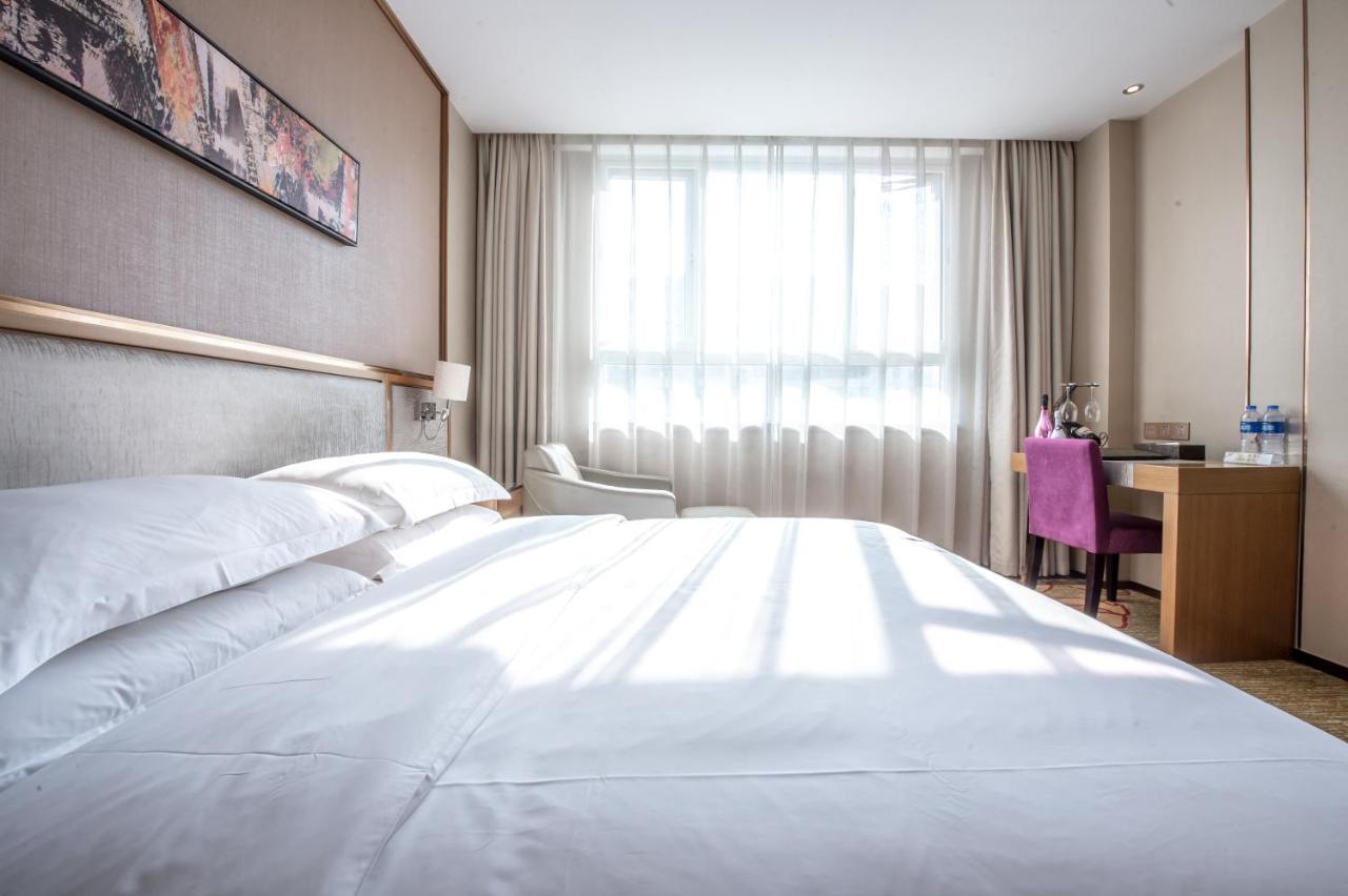Rui Xin International Hotel Шеньчжень Екстер'єр фото